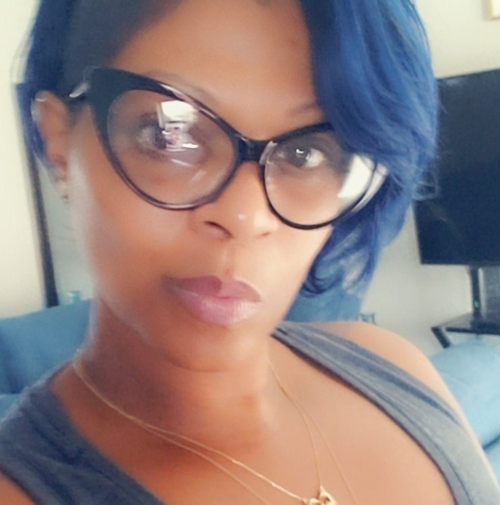 Meet your Posher, Donna mc